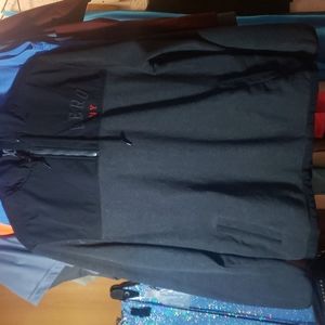 A hoodie pullover L